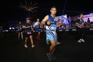 BIB: 474111, 43816
                            <button type="button" onclick="openModal(23023362)" class="btn btn-primary btn-sm float-right btn-popup" data-toggle="modal" data-target=".modal-high-quality">
                        <i class="fas fa-shopping-cart"></i> Add to Cart
                    </button>
                                            <button type="button" onclick="isThisMe(23023362, true)" class="btn btn-success btn-sm float-right btn-popup btn-isme hidden" data-toggle="tooltip" data-placement="bottom" title="นี่คือรูปของคุณใช่ไหม คลิกที่นี่เพื่อเอาเข้าอัลบั้ม">
                        <i class="fas fa-plus"></i> Add to album
                    </button>
                    <button type="button" onclick="isThisMe(23023362, false)" class="btn btn-warning btn-sm float-right btn-popup btn-isnotme hidden">
                        <i class="fas fa-ban"></i> Remove from album
                    </button>